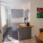 Maison Avec Garage 24 Du Mans Voitures Et Toute Manifestation 度假居