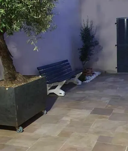 Maison Avec Garage 24 Du Mans Voitures Et Toute Manifestation Le Mans