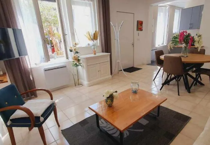 Maison Avec Garage 24 Du Mans Voitures Et Toute Manifestation Сasa de vacaciones Le Mans